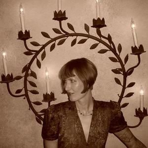 Meet your Posher, Thea